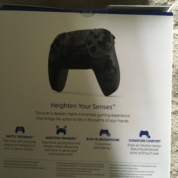 Play station dual sense wireless controller (camo) - Picture 1 of 3